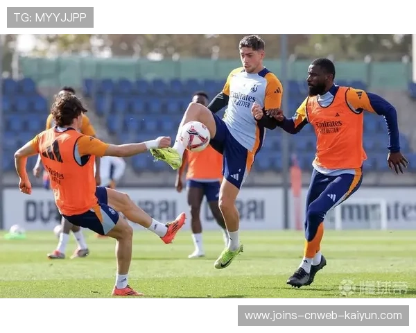 皇马中路穿插与长传相结合取得成效：战术解读与训练路径