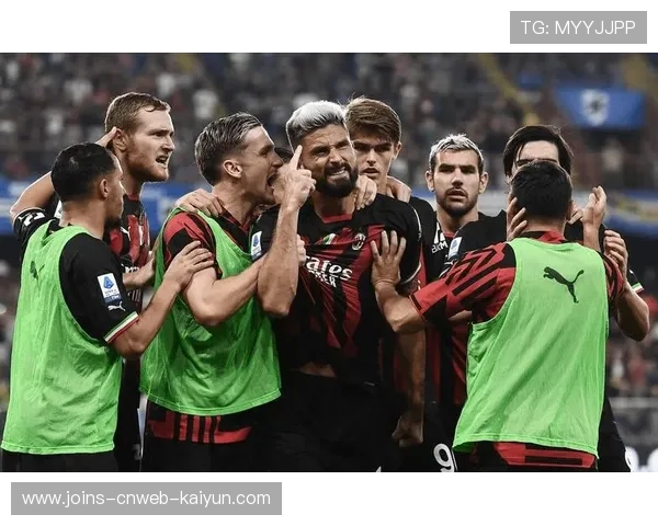 莱奥接角球回传队友点射成功